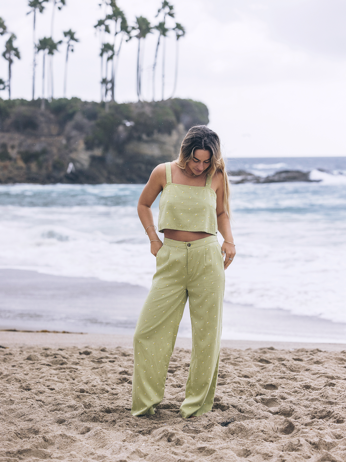 Wavy Dot Tank in Fern