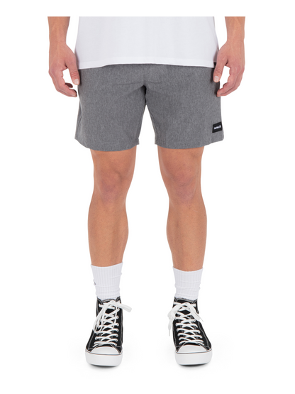 Phantom Flow Volley Walkshort 18" in Black Heather