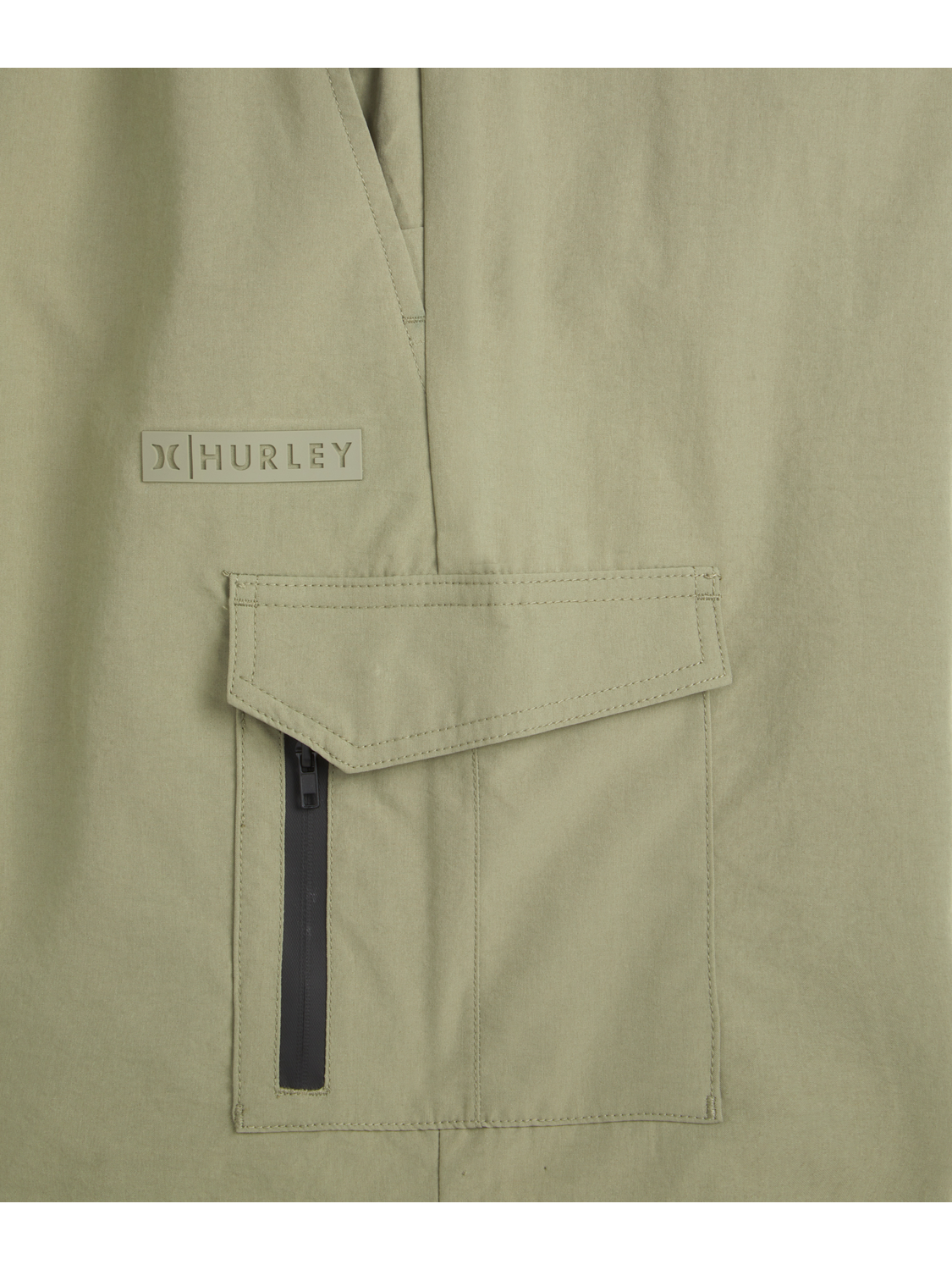 Command Cargo Short in Iguana