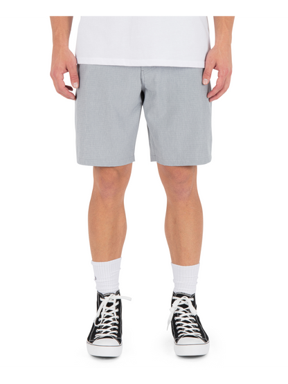 Phantom Equator Walkshort 20" in Platinum