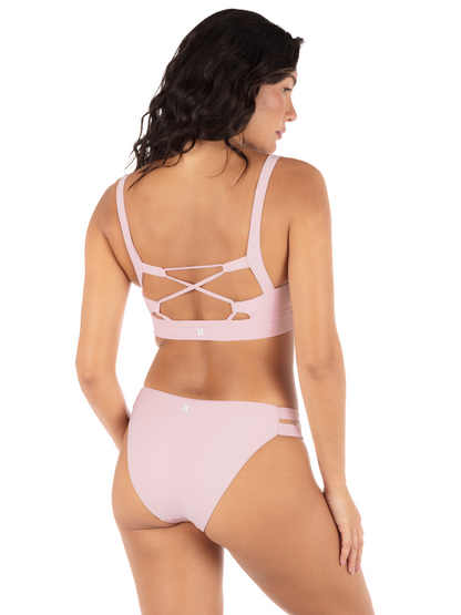 Max Solid Tab Scoop Top in Shell Pink