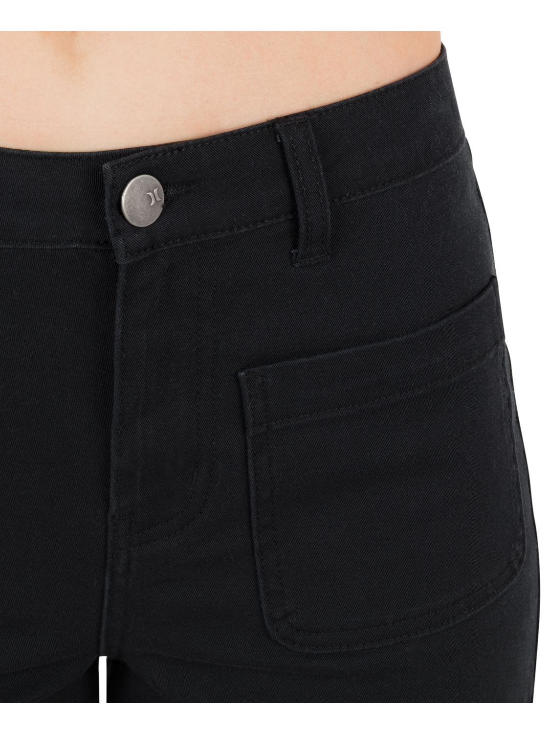 Horizon Short in Black