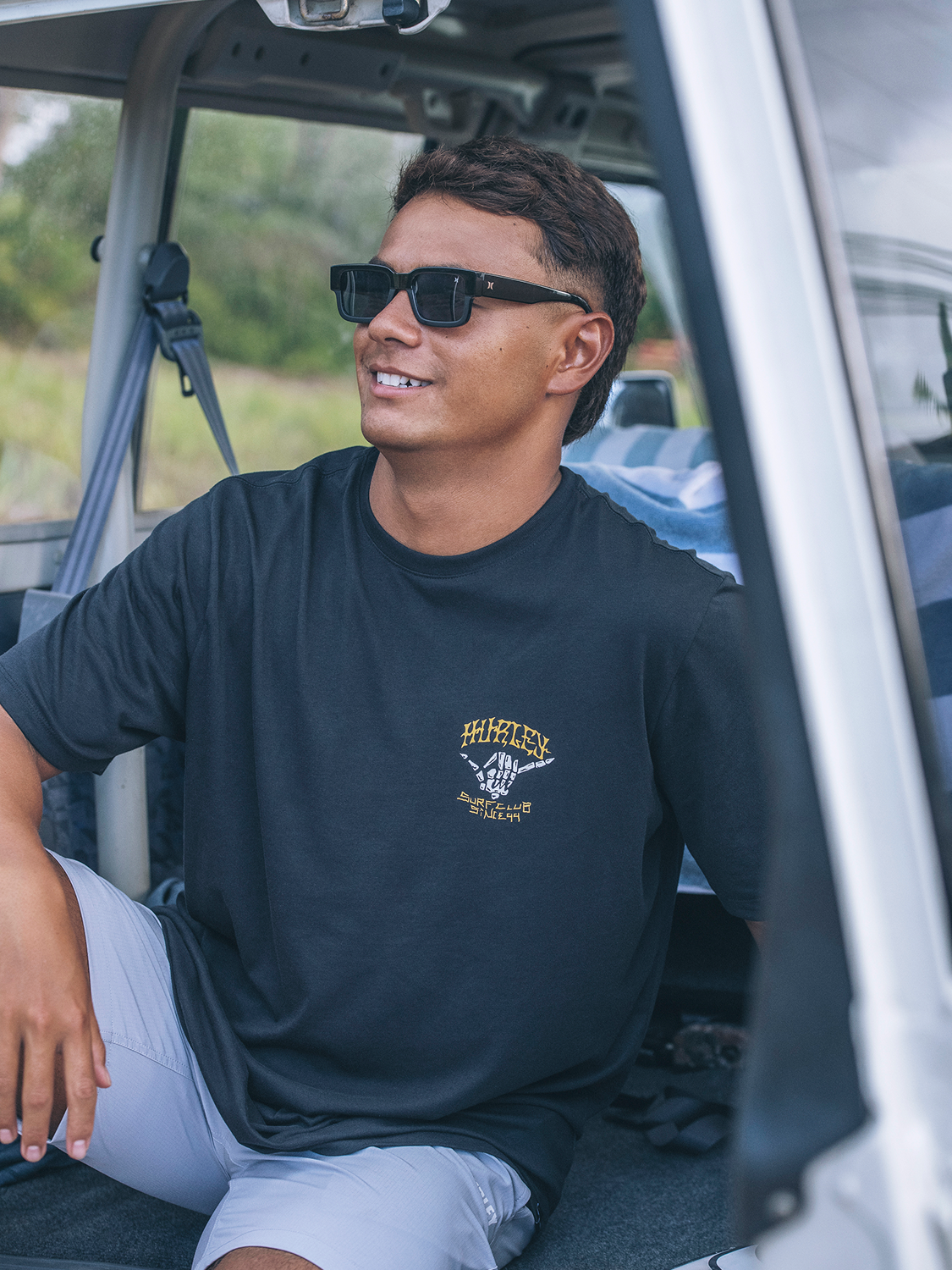 Island Time Short Sleeve in Black