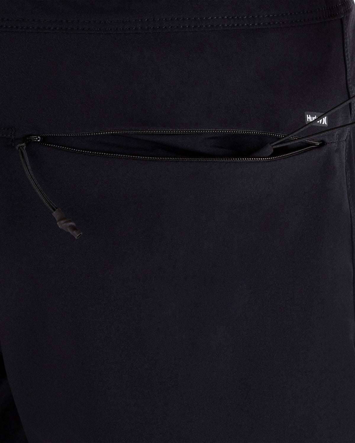 Phantom+ Block Party Renegade Boardshorts 18" in Black
