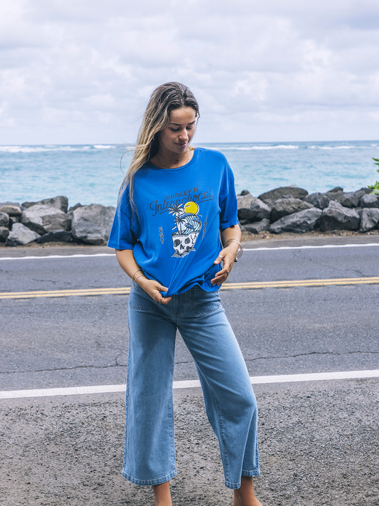 Skulltide Boyfriend Tee in Hydro