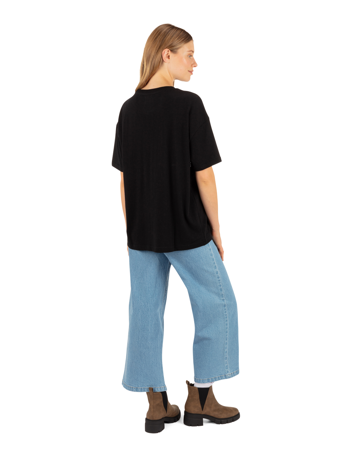 Arise Boyfriend Tee in Black