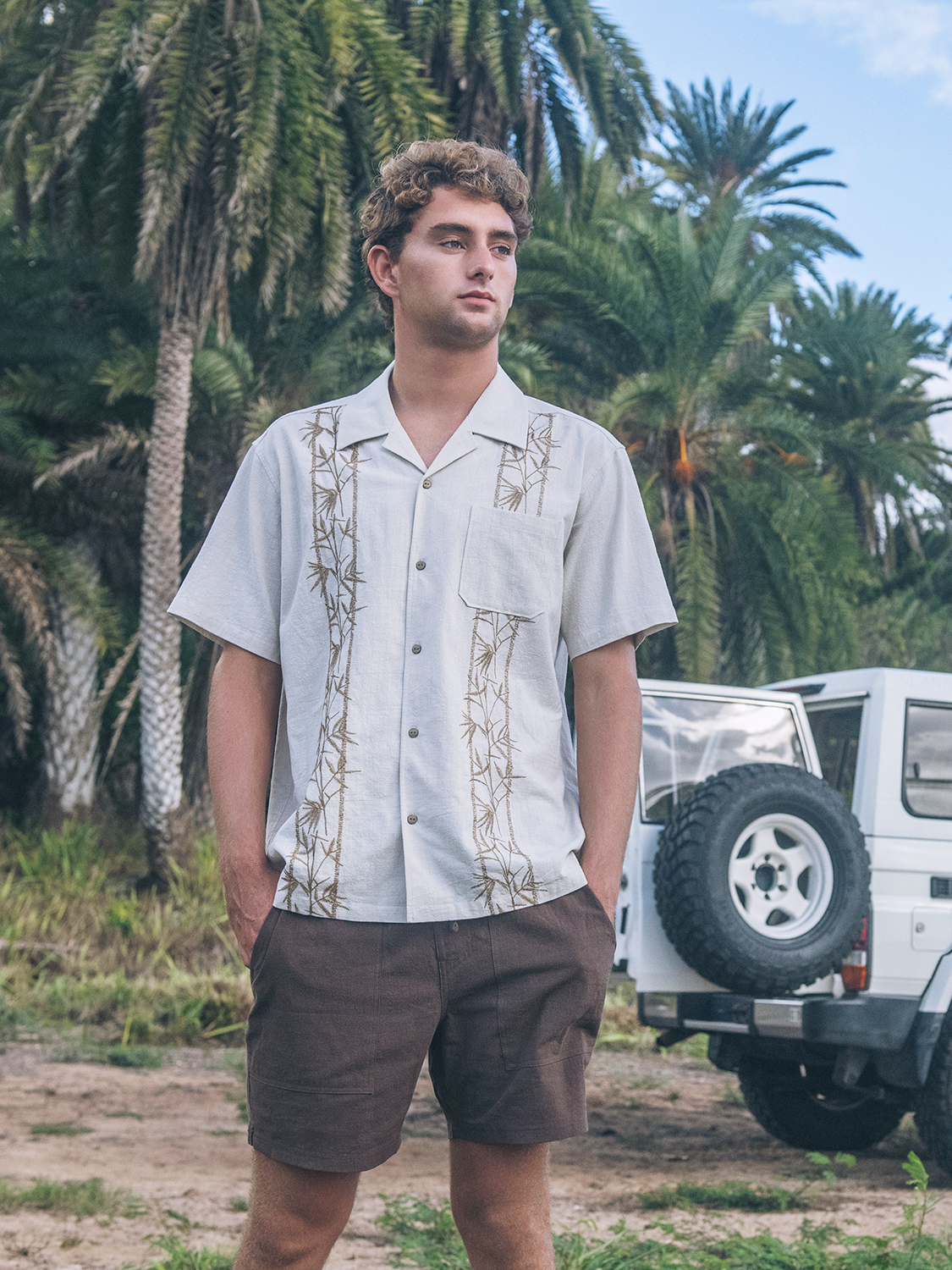 Sano Camp Embroidered Short Sleeve in Bone