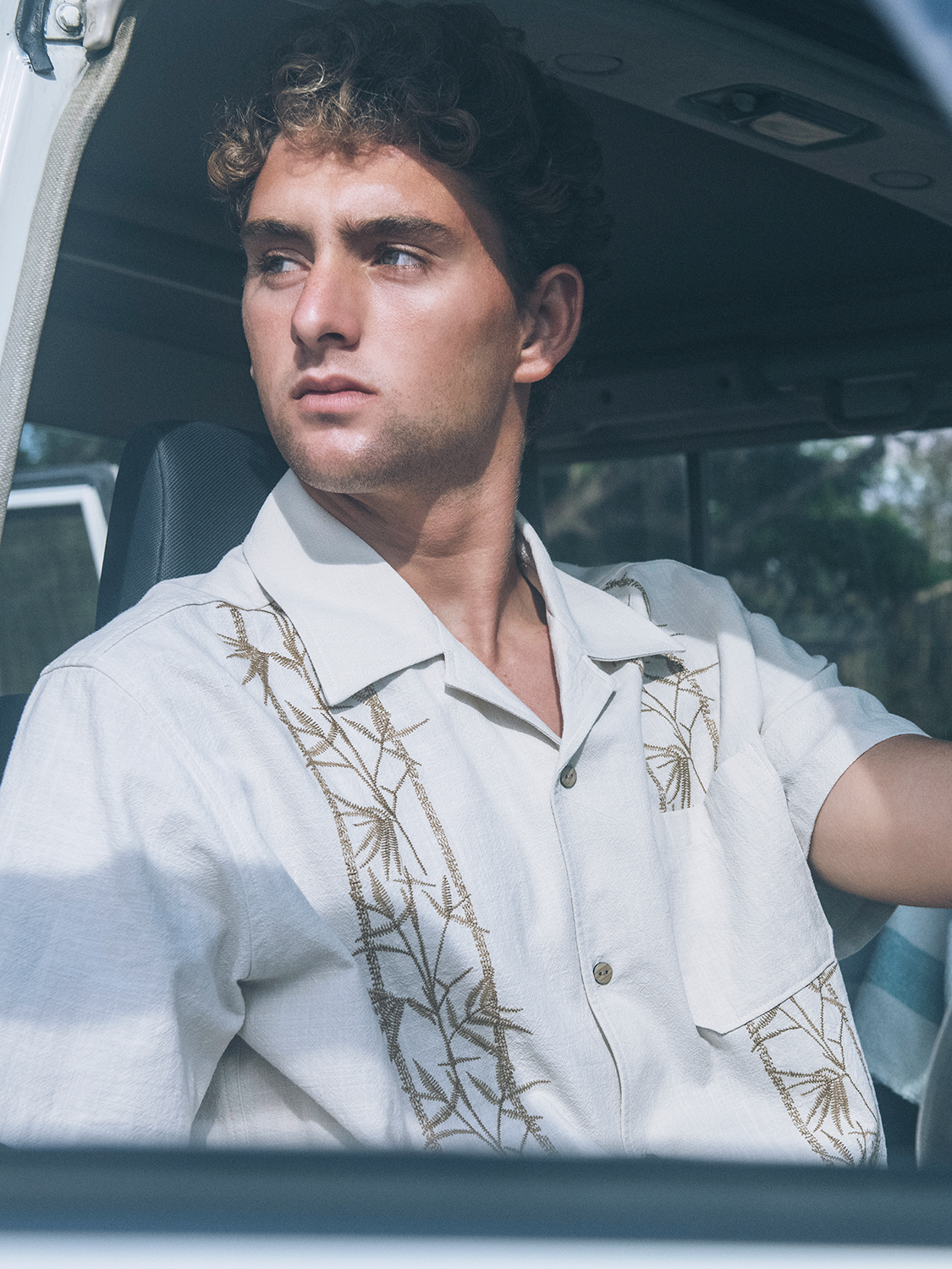 Sano Camp Embroidered Short Sleeve in Bone