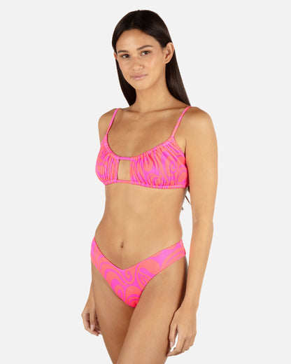 Trip Hop Scoop Front Bralette in Maraschino