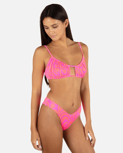Trip Hop Scoop Front Bralette in Maraschino