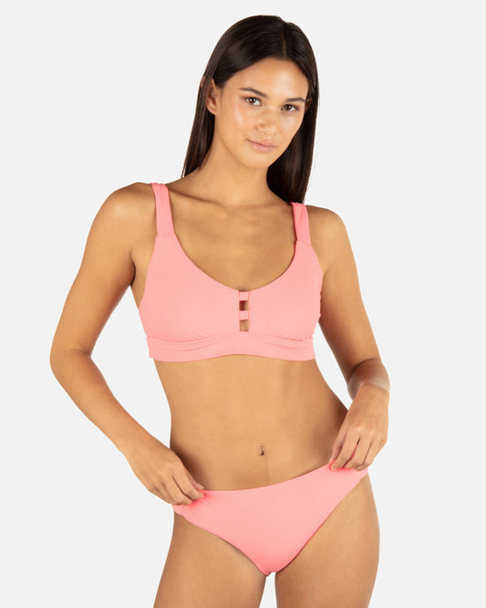Max Solid Tab Scoop Top in Coral Blossom