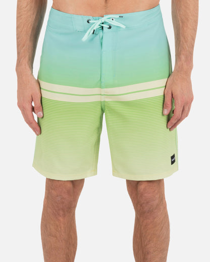 Weekender Boardshort 20" in Pineapple