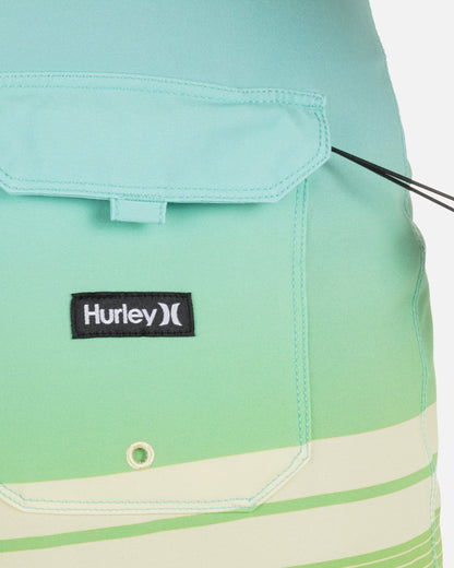 Weekender Boardshort 20" in Pineapple