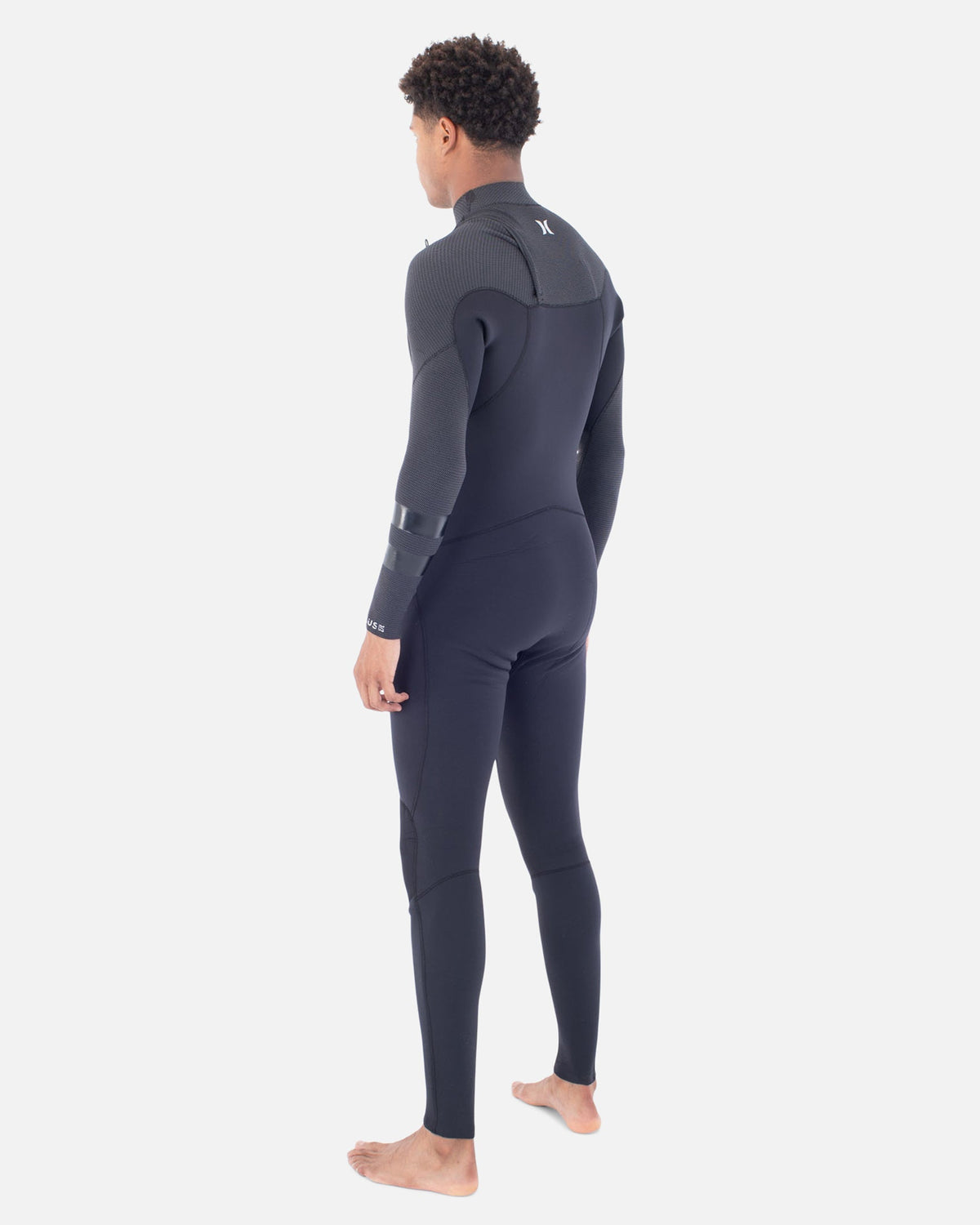 Mens Plus Sleeve Texture 3/2mm Fullsuit in Black