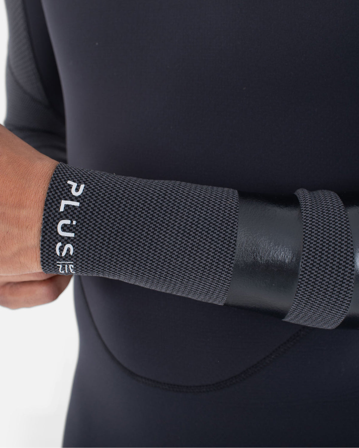 Mens Plus Sleeve Texture 3/2mm Fullsuit in Black