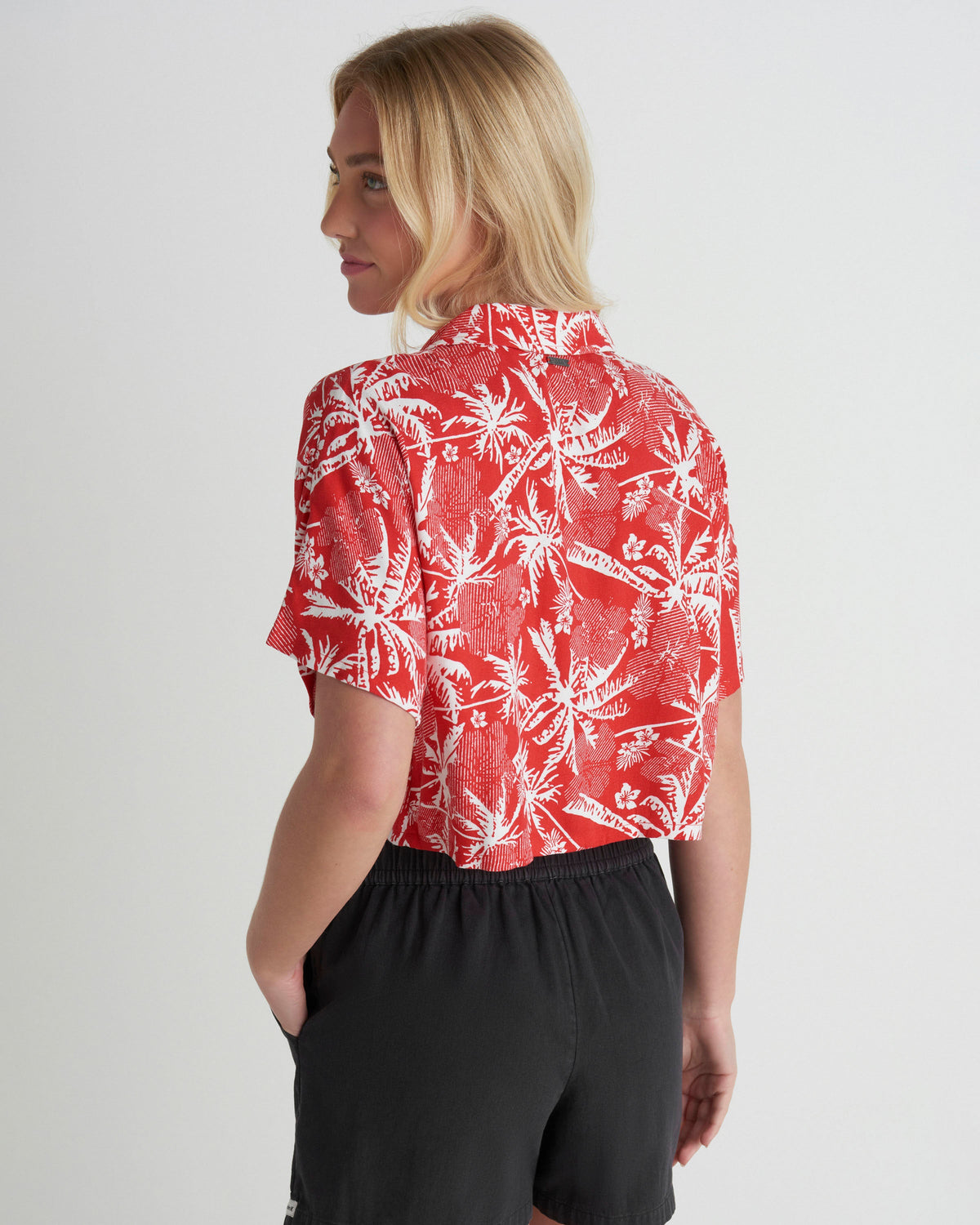 Getaway Short Sleeve in Float Red