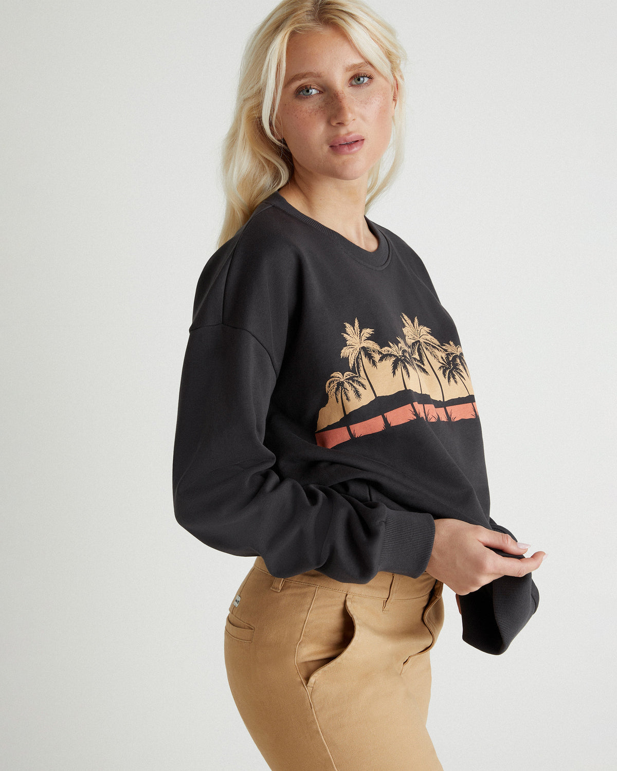 Sea-Nario Oversized Crew in Off Black