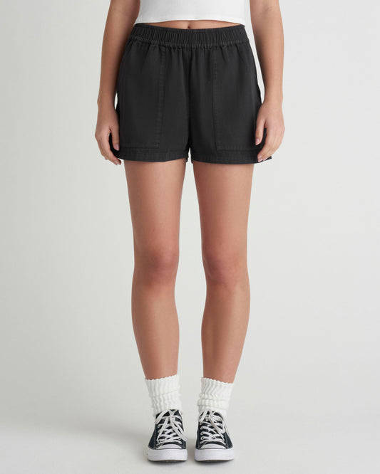 Wavy Days Short in Off Black