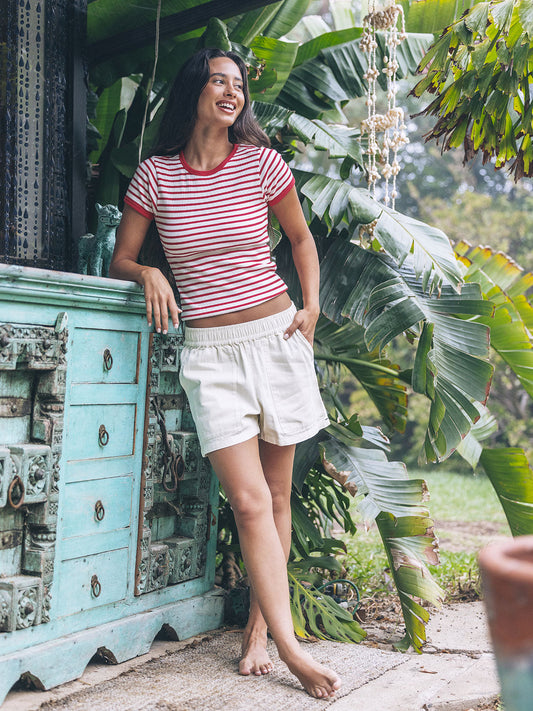 Wavy Days Short in Off White