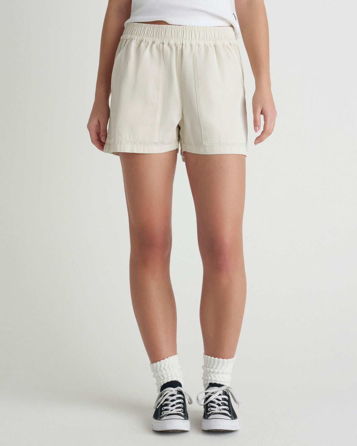 Wavy Days Short in Off White
