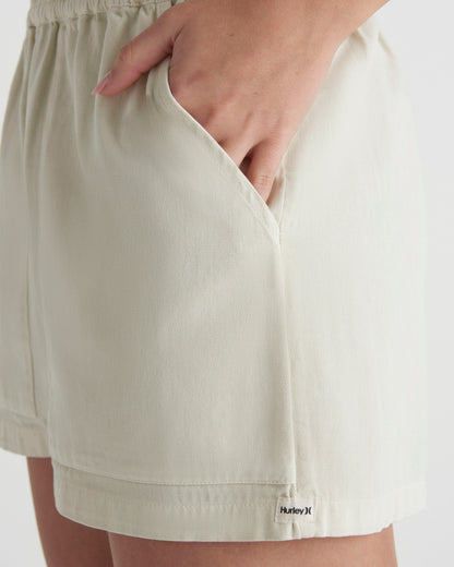 Wavy Days Short in Off White
